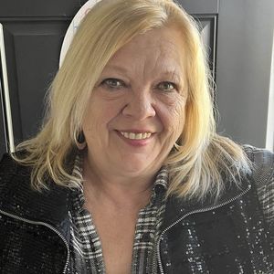 Meet your Posher, Diane